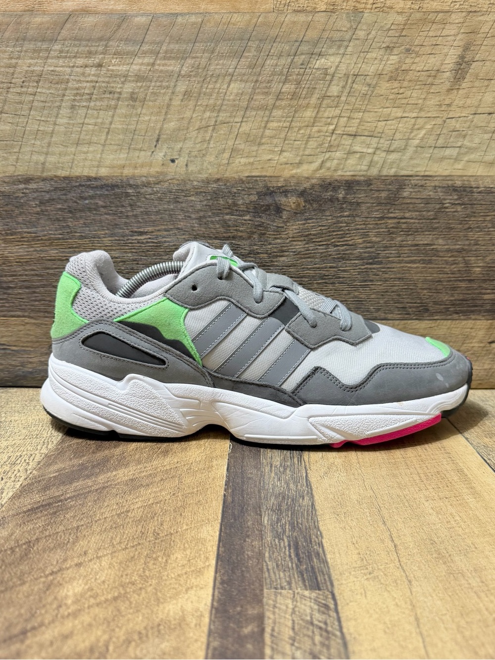 Adidas Yung 96 Men’s Grey Neon Green Athletic Running Sneakers Size 11.5